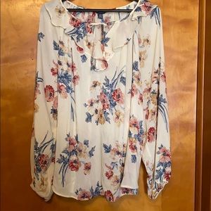 Beautiful, romantic, flowy blouse